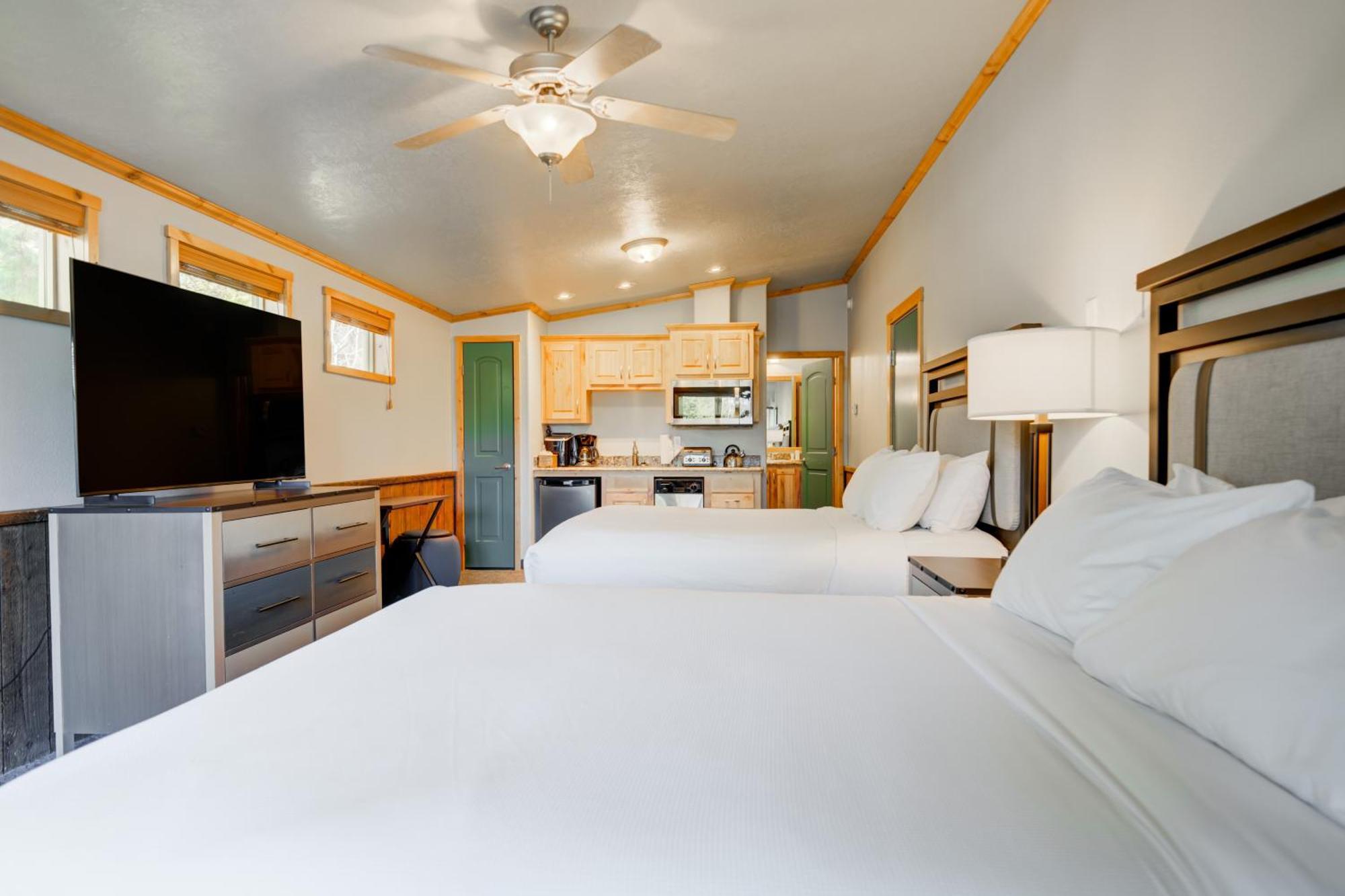 Explorer Cabins At Yellowstone West Yellowstone Exterior foto
