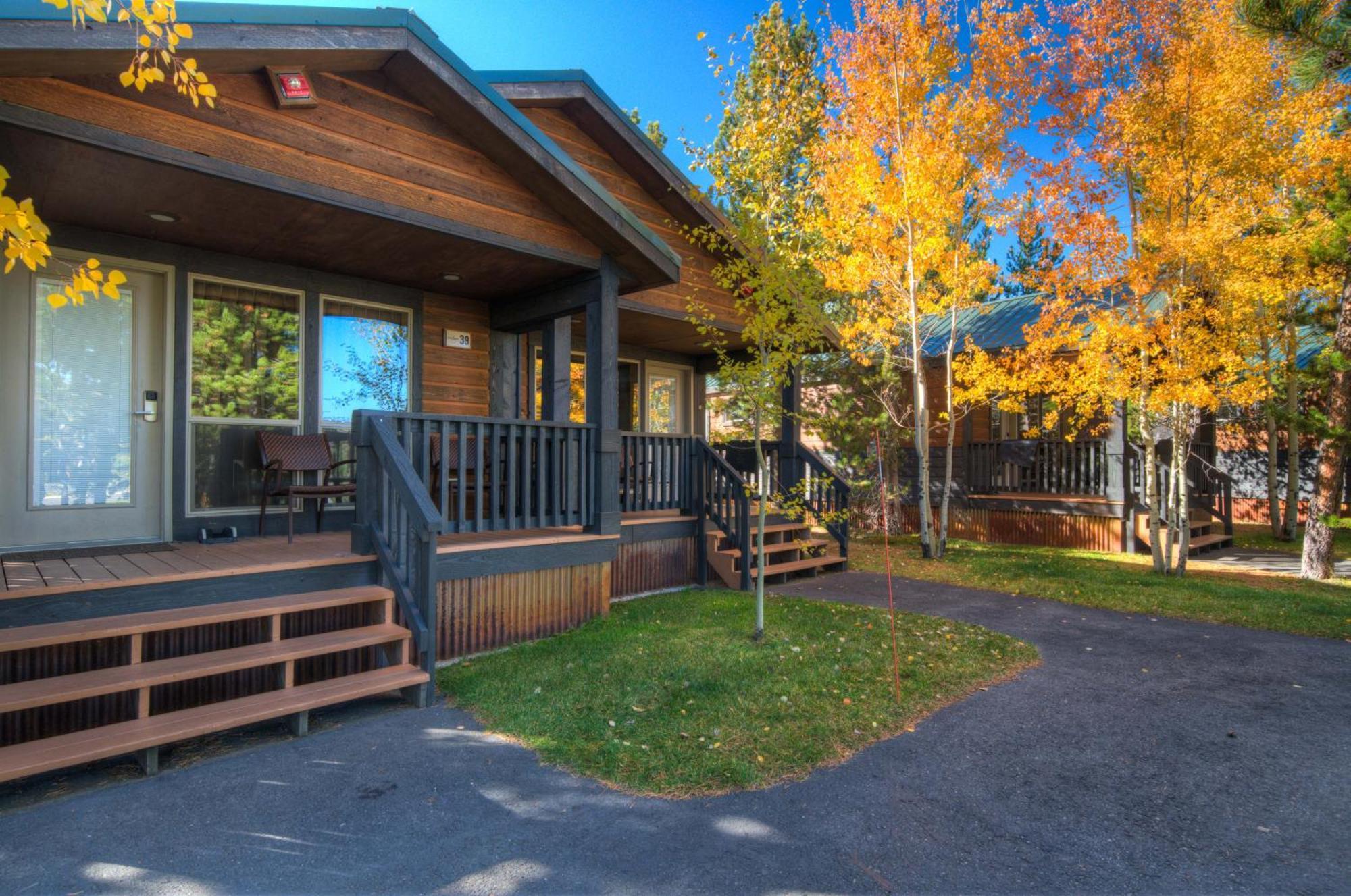 Explorer Cabins At Yellowstone West Yellowstone Exterior foto